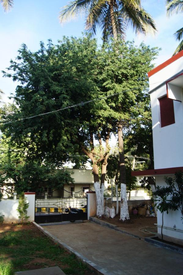 Cornerbunker Hostel Mysore Exterior photo